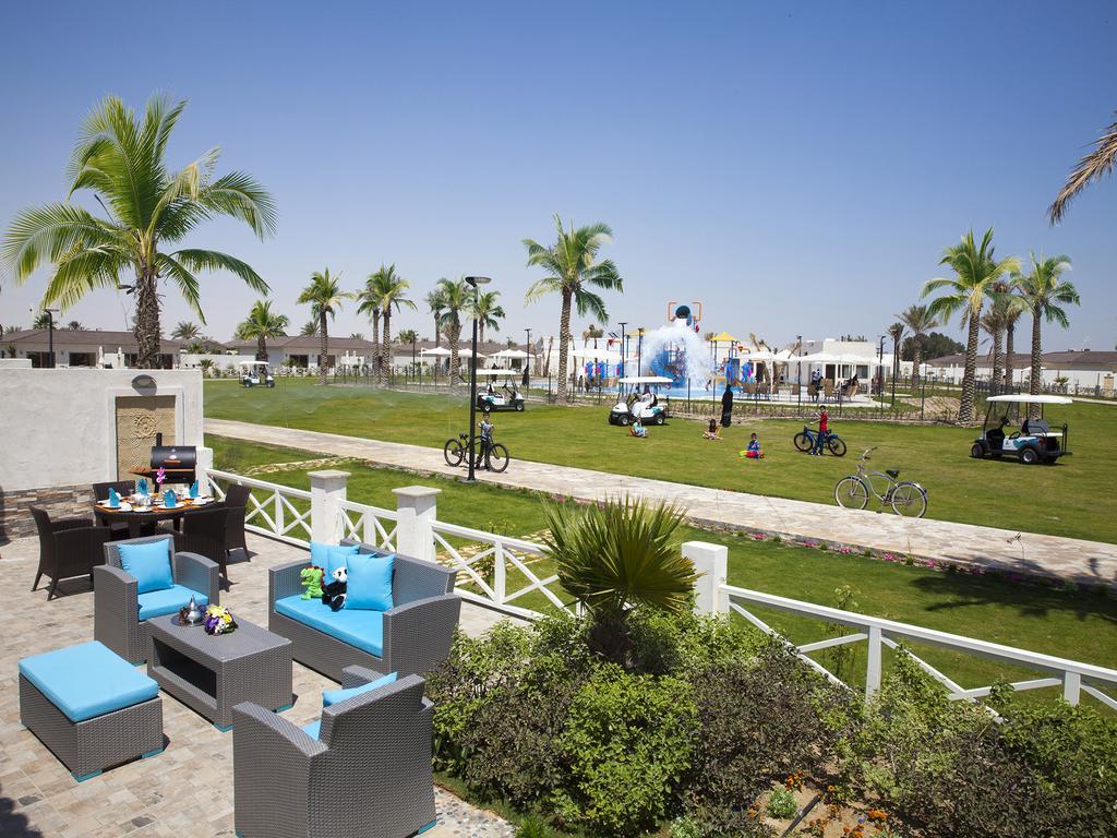 Dana Beach Resort Bahía de la Media Luna Exterior foto
